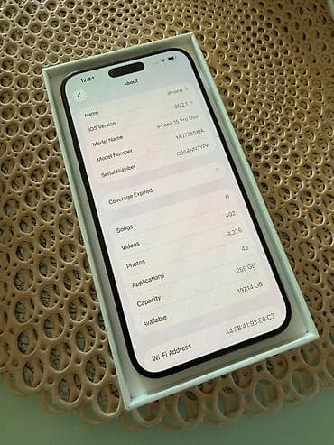 IPHONE 15 PRO MAX 256GB Telefon u TOP stanju bukvalno kao nov