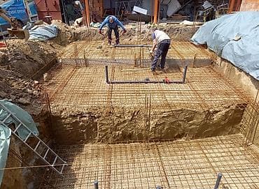 Auto services: Izrada BAZENA: – Široki mašinski iskop – Ravnanje poda i stranica – — 3