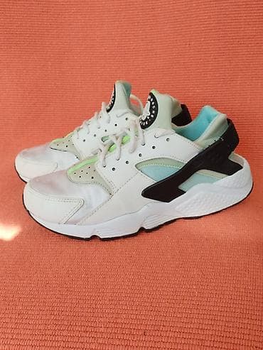 NIKE HUARACHE RUN I patike broj 40, kao br 39 Duzina unutrasnjeg