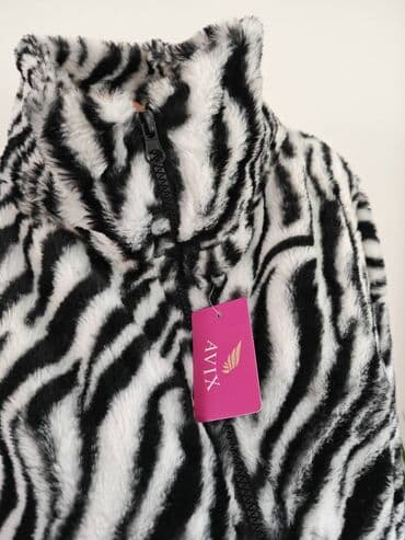 Muška odeća: Tedi bundice Dve na stanju Dvobroj Dostupne u veličinama S/M i XL/2XL — 2