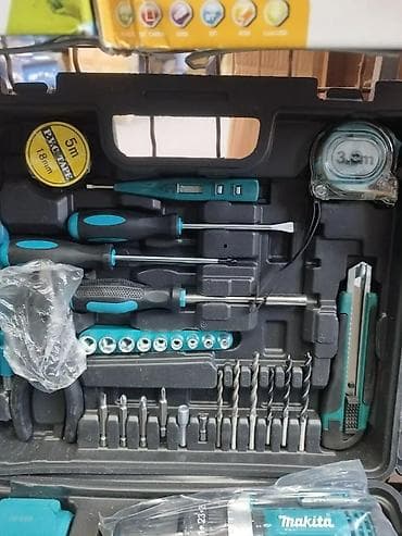 Sečice: Akumulatorska bušilica/odvijač Makita set Opis: - Bežična — 4