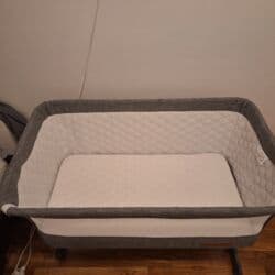 Armchairs: FREE ON prenosivi krevetac FREE TO ME, namenjen je bebama uzrastu do 6 at lalafo.rs — 3 Armchairs: FREE ON prenosivi krevetac FREE TO ME, namenjen je bebama uzrastu do 6 — 3