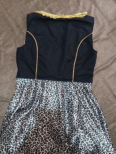dhgate balenciaga triple s: Haljina s leopard printom i korset vezivanjem - Model: midi haljina — 8