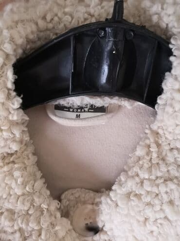 parka h m: Ženska teddy/šerpa jakna–košulja, veličina M. - Boja: krem/ekru - — 4