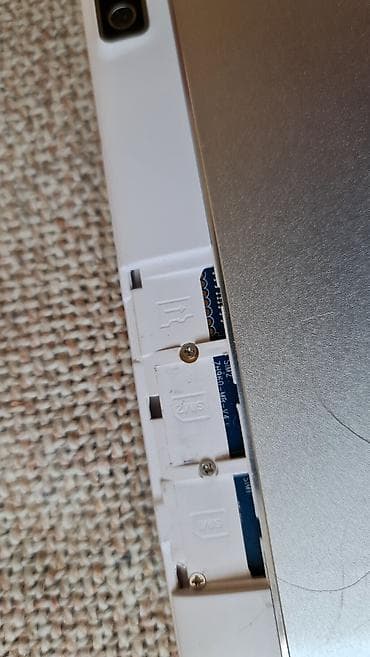 prodaja kamera: Acer Iconia tablet – bela boja - Ekran: oko 10,1 inča (širok okvir — 5