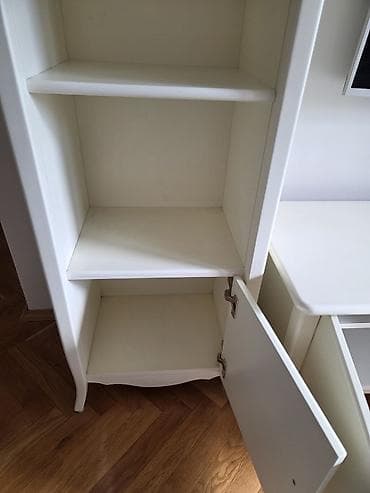 dormeo me: Komplet dnevne sobe – vitrina, komoda i klub stocic. Bez ikakvih — 7