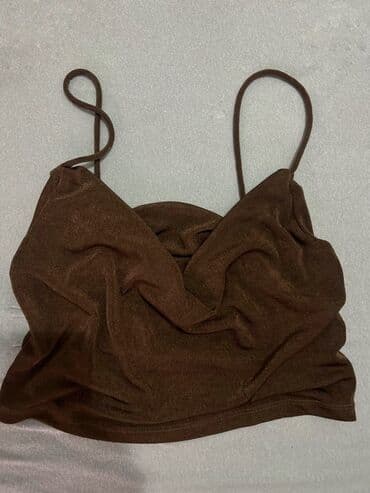 crop top h m: Pull&Bear top na bretele - Model: ženski crop top sa tankim — 1