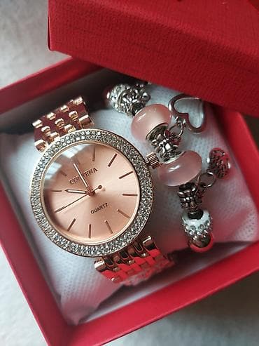 ekser narukvica: Fantastičan sat u rose gold boji . Brojčanik je prečnika 40 mm — 2