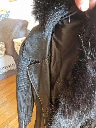 carape sa grejacima: JAKNA zenska L velicina konfekcijski broj 40 . Nova . Skida se — 6