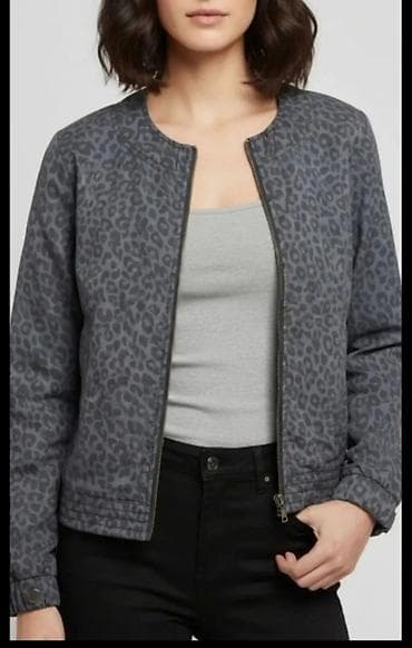 Ženska jakna sa animal (leopard) printom u tamnosivoj/ugalj nijansi na lalafo.rs Ženska jakna sa animal (leopard) printom u tamnosivoj/ugalj nijansi