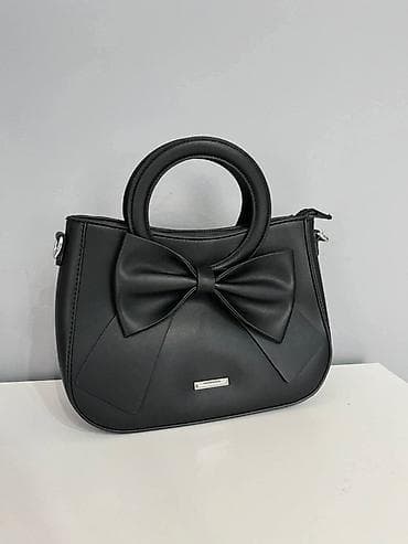 valentino crna torba: Torbe i Rančevi 
3000 din 
A🍒 — 9