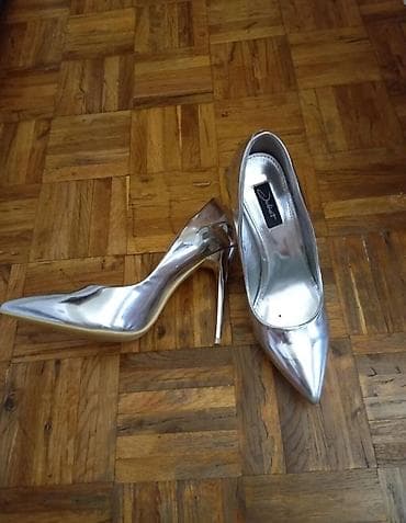 cipele za starije osobe: Ženske salonke Juliet – srebrne, špic - Brend: Juliet (etiketa — 3