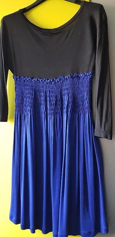 Haljina ACCESS, velicina s/m, kao nova, dosta je komotna i prijatna na lalafo.rs Haljina ACCESS, velicina s/m, kao nova, dosta je komotna i prijatna