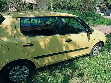 Skoda: Škoda Fabia – žuta, 5 vrata, hečbek - Motor: benzinski (oznaka “MPI” — 2