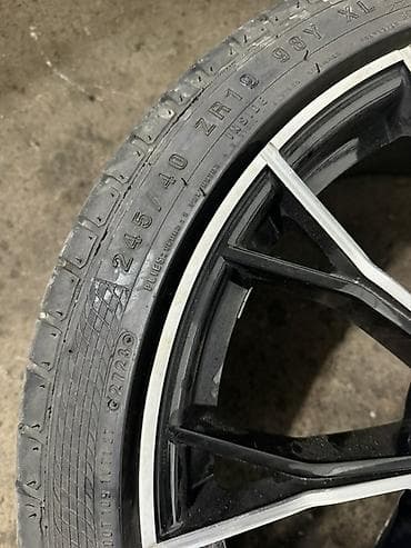 karike golf 2: BMW set felni sa gumama – 19” - Model: BMW M stajling višekraki — 9