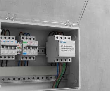 Elektro materijal: AC Gromobranska Prenaponska Zaštita Trofazna zaštita za 3 faze + Nula