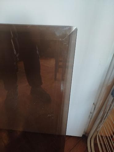 Kreveti: Braon staklo za klub stocic. Dimenzije oko 64,4 cm x 64 cm — 5