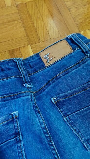 nike farmerke: 🪷 ŽENSKE FARMERKE 👖🪷 Niski struk, odgovara S veličini i veoma su — 2