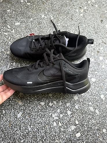 Nike patike za trčanje/trening – potpuno crne - Model: lagane