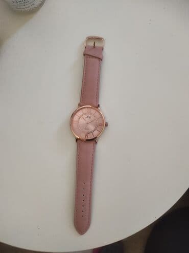 Classic watch, Cartier, Female