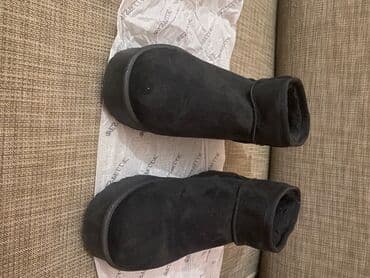 moon boots cizme: Ugg mini boots, color - Black, 40 — 1