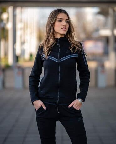 tech fleece black: Zenska Nike tech fleece komplet trenerka PAMUK Cena 4400 dinara — 1