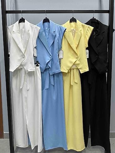 Kompleti, Kombinezoni: 04. KOMPLET: 3.800 dinara A — 3