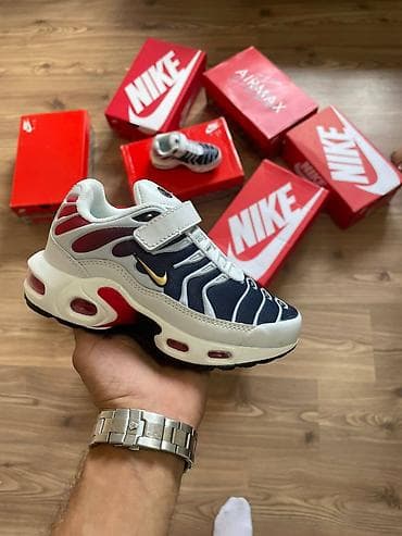 metro obuca velicine: Nike air max tn decije
Samo 2800 din
Dostupni brojevi
30
mn — 2