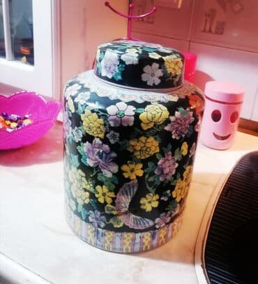 komode sa policama: Jar — 1