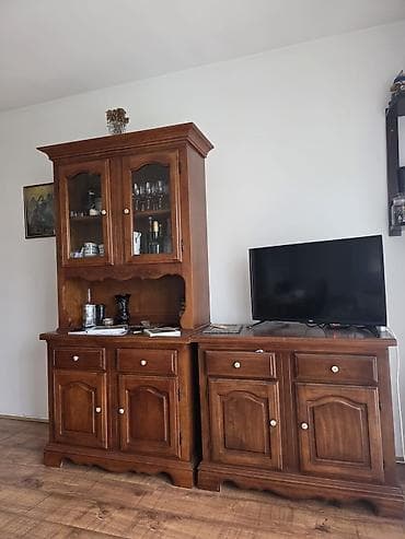 smederevski namestaj: RESTAURIRANO Drveni vitrinski regali za dnevnu sobu – klasičan masivni — 2
