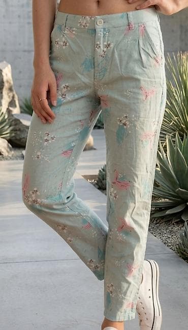 Pants: Ženske lagane pantalone sa printom - Kroj: ravan, opušten fit sa — 1