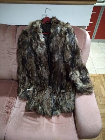 L, Sa postavom, bоја - Siva