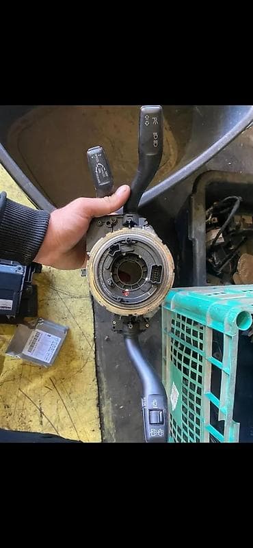 glava upravljaca: AUDI A6 C6 RUCICA MIGAVCA TEMPOMAT SPULNA | Audi vagen delovi — 2