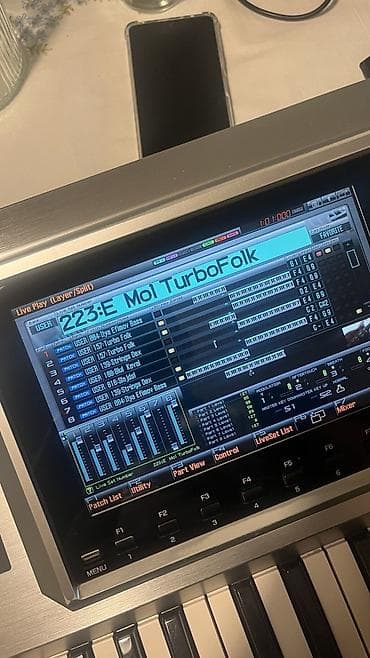 set za prezivljavanje prodaja: Roland Fantom G6 512mb poznati set sredjeno sve klavijatura kojoj ne — 9
