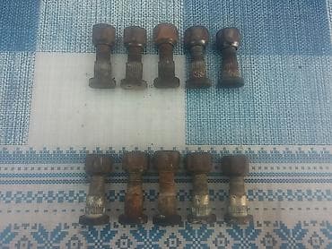 Sarafi i matice tockova Lada 2121,21213,21214 Niva. Polovno, očuvano