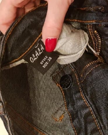 pocepane pantalone: Farmerke Naznacena vel 38. Odgovaraju za S Prelepe, nisu — 3