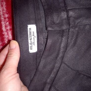 crno beli tech fleece: M, Normalan struk, Drugi kroj pantalona — 3