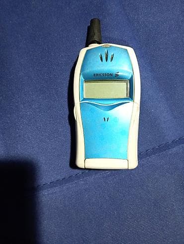 iphone 1: Ericsson T20e – originalni preklopni mobilni telefon sa eksternom — 1