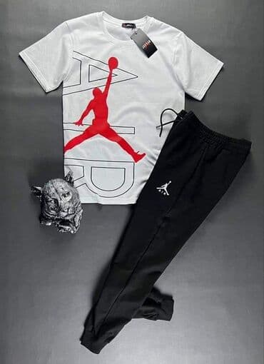 balenciaga trenerke: S-XXl 3500 din — 1