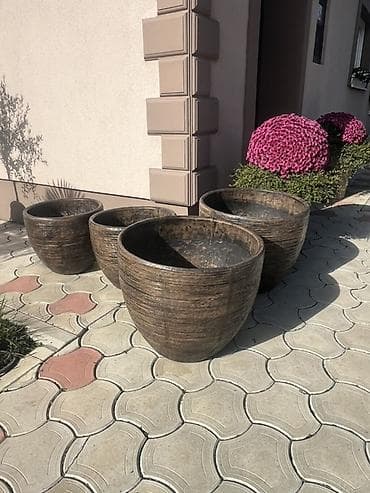 selaginella cvece: Set ukrasnih saksija za baštu/terasu - Materijal: izgled rustičnog — 1