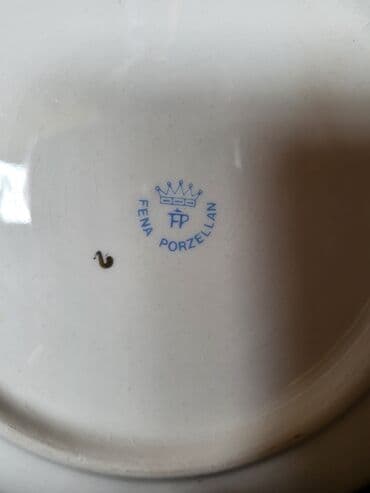 Činije: Cinija fena porcelan Nemacka iz 70ih. Cinija je perfektna,nigde — 9