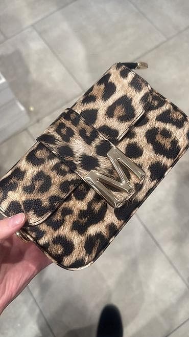 catwalk torbe: 01. Torbice 
3500din✅✅ — 9