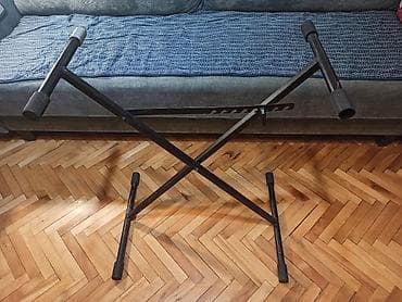 samsonite novi sad: Sklopivi stalak za klavijaturu. Visina od 68 do 92cm. Nedostaje jedna — 2