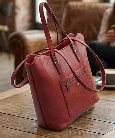 torba velika: Elegantna ženska torba – tote model u bogatoj bordo/crvenoj nijansi — 1