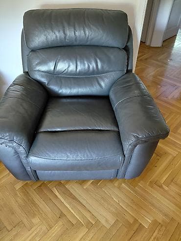 numanovic dvosedi na razvlacenje: Kožna recliner fotelja sa električnim mehanizmom - Materijal — 1