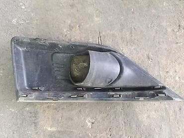dizna za brener: OKVIR DESNE MAGLENKE ZA CITROEN C4 GRAND PICASSO OD 2006. DO 2013 — 3