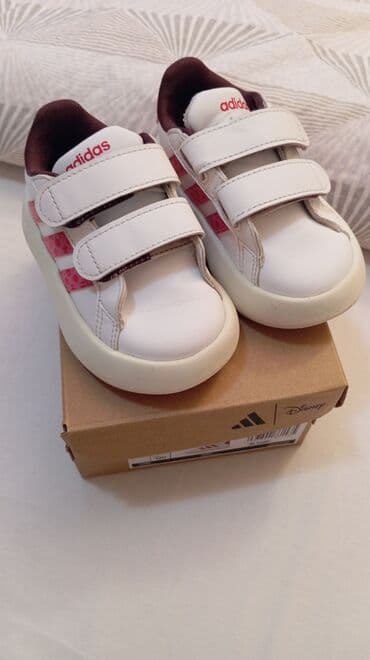 svecane patike: Adidas, Veličina - 21, Anatomske — 3