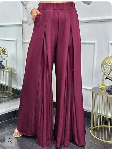 torbice svecane: Ženske široke pantalone sa plisiranim panelima - Kroj: extra široke — 3