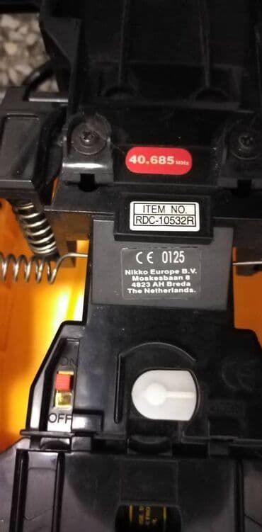 auto na akumulator za decu: Na daljinski Nikko Dzip Buster dvokanalni 40,685 mHz. 1:10 (Oko 50 — 7