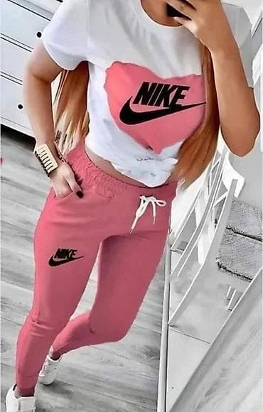 Dukserice: Ženski pamučni kompleti
 S M L XL 2XL
 Cena 2.800 dinara
💋 — 1